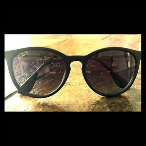 Ray-Ban Erika Polarized Black Classic sunglasses